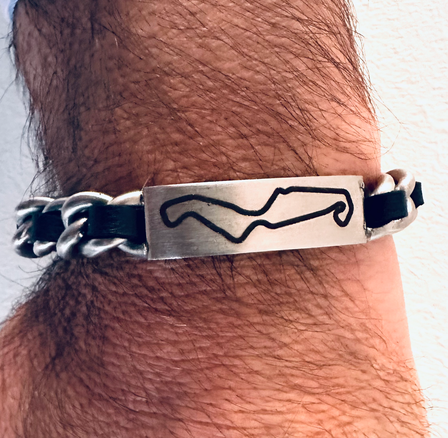 TT armband 20 cm (black leather/silver)